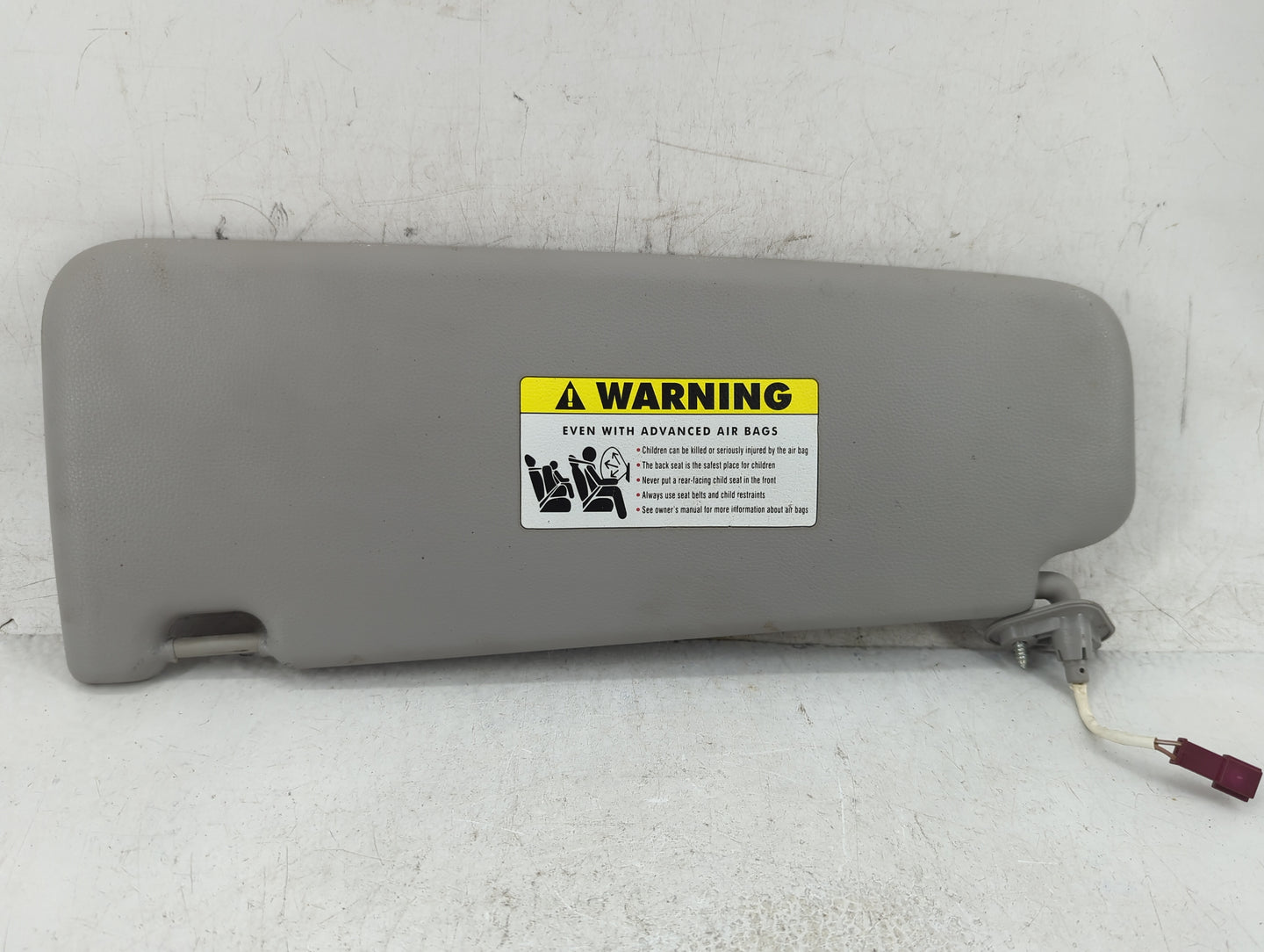 2007-2011 Bmw 328i Sun Visor Shade Replacement Passenger Right Mirror Fits OEM Used Auto Parts - Oemusedautoparts1.com
