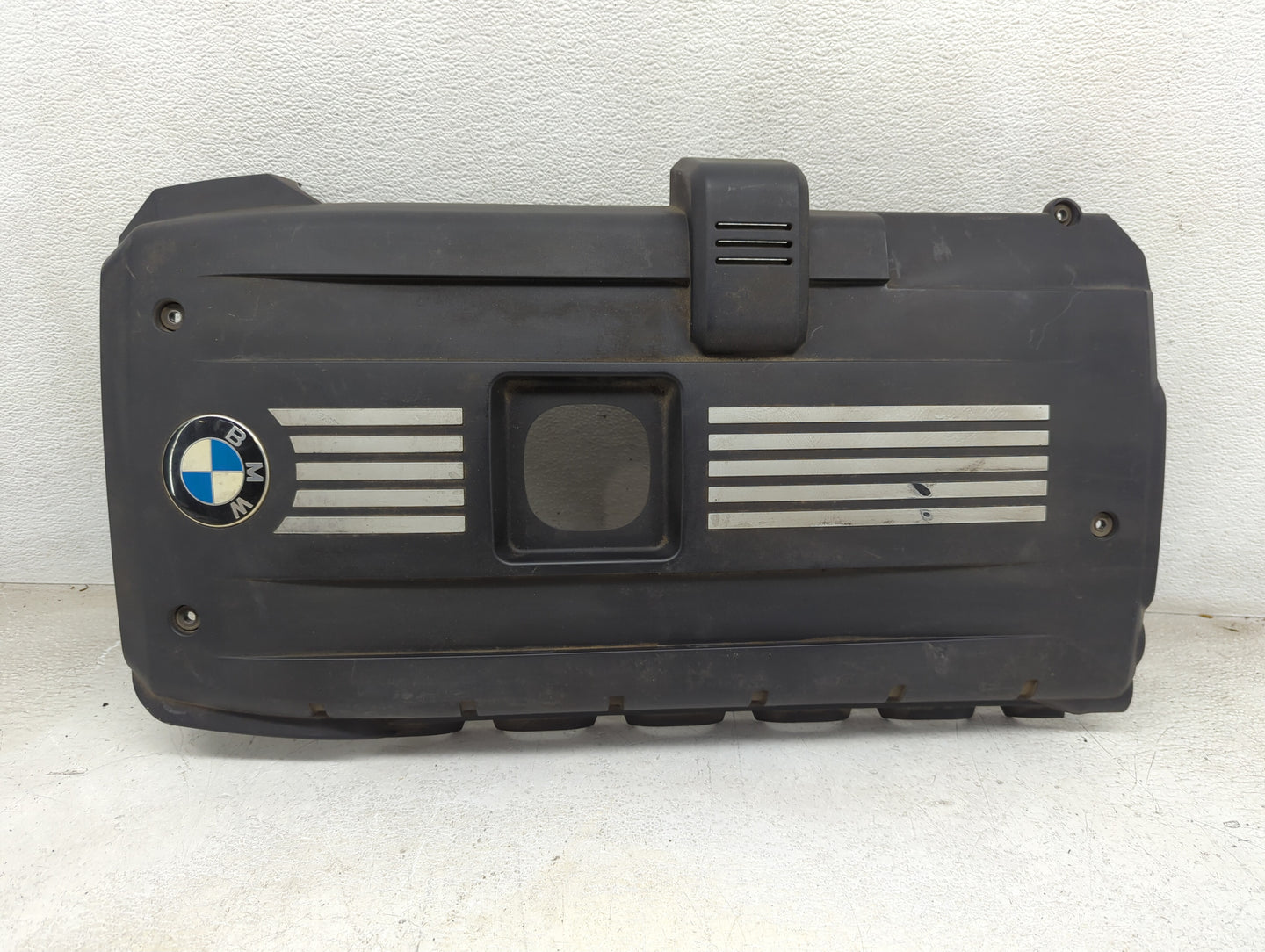 2007 Bmw 328i Engine Cover - Oemusedautoparts1.com