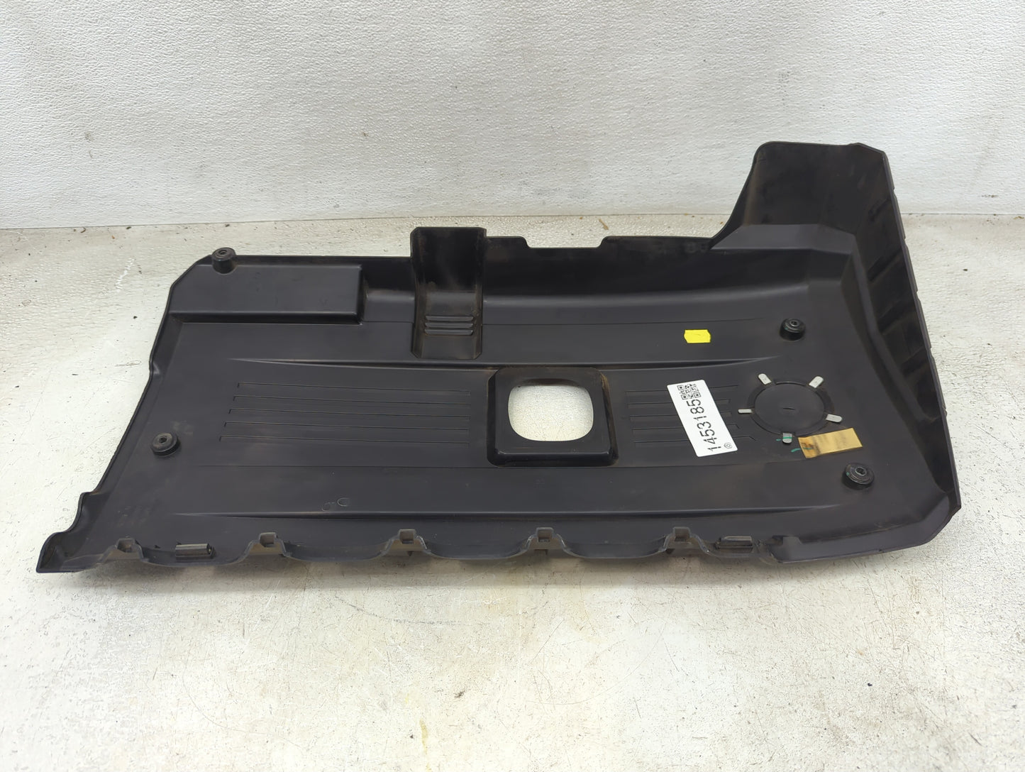 2007 Bmw 328i Engine Cover 1453185 - Oemusedautoparts1.com