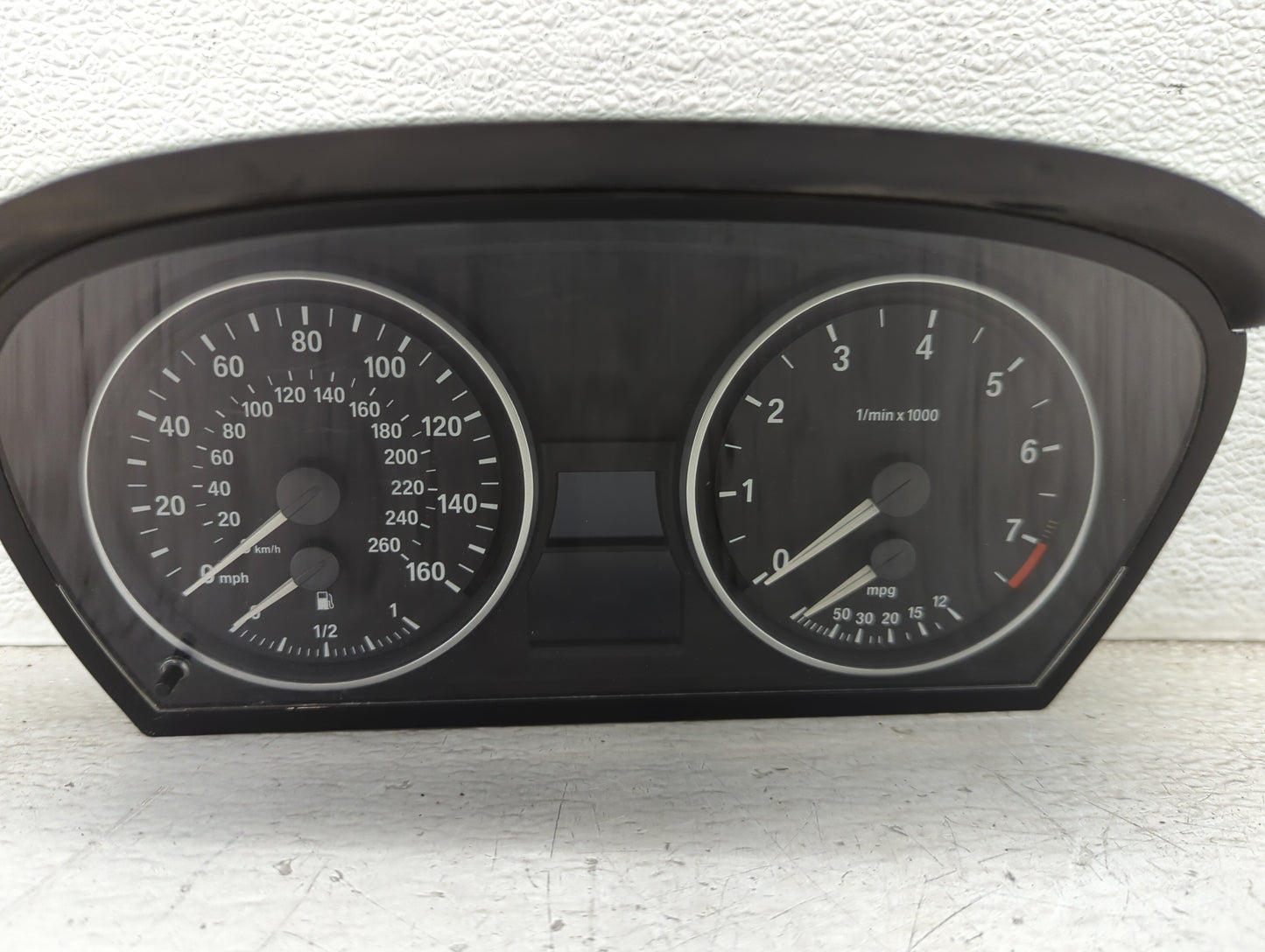 2007-2012 Bmw 328i Instrument Cluster Speedometer Gauges Miles: Fits Fits 2007 2008 2009 2010 2011 2012 OEM Used Auto Parts 