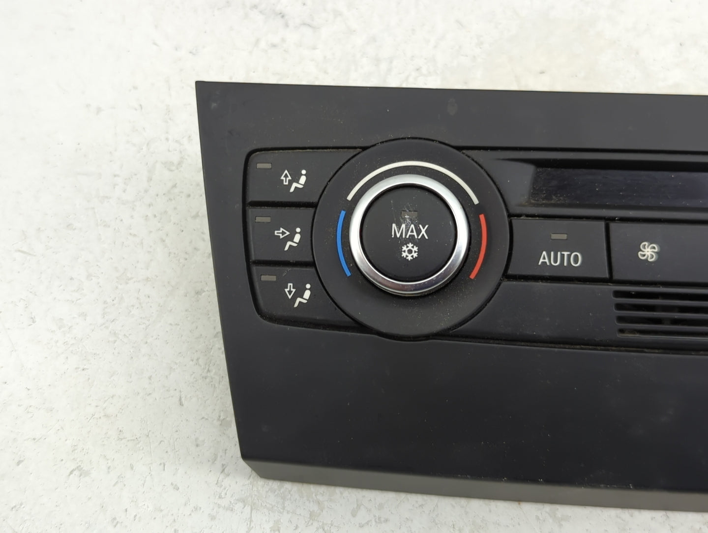 2007-2009 Bmw 328i Climate Control Module Temperature AC/Heater Replacement P/N:9147299-01 Fits Fits 2007 2008 2009 OEM Used