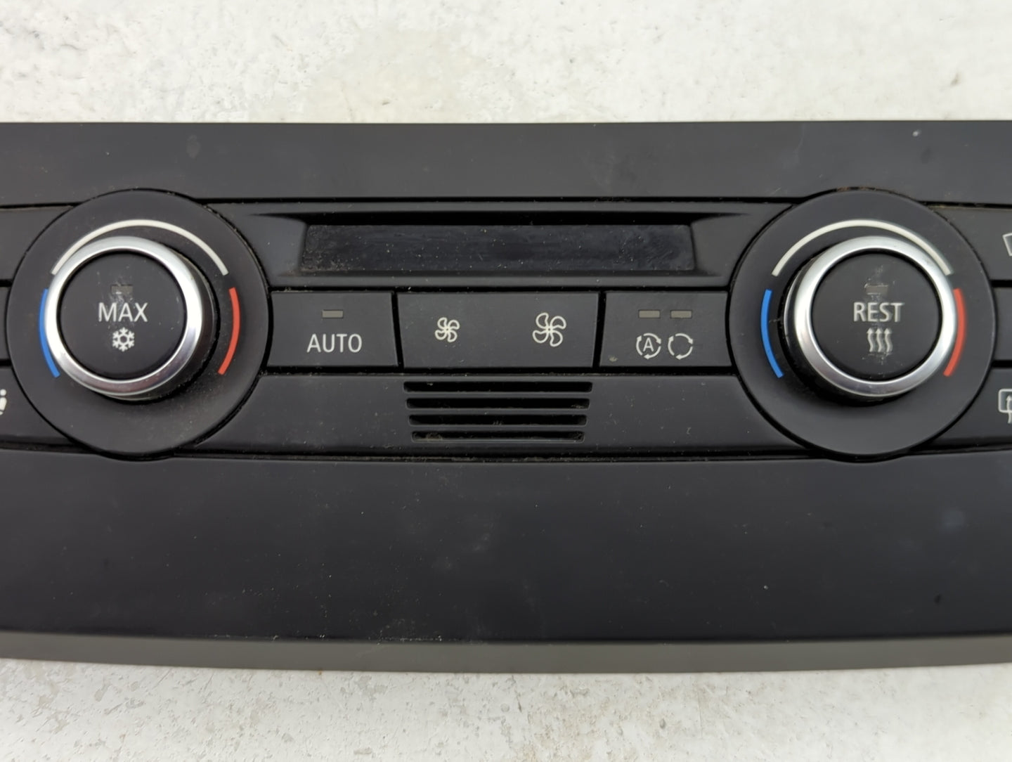 2007-2009 Bmw 328i Climate Control Module Temperature AC/Heater Replacement P/N:9147299-01 Fits Fits 2007 2008 2009 OEM Used