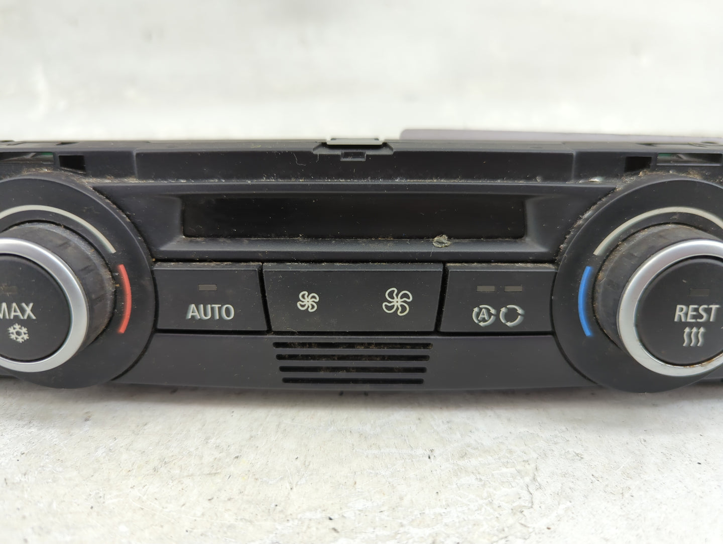 2007-2009 Bmw 328i Climate Control Module Temperature AC/Heater Replacement P/N:9128214-01 Fits Fits 2007 2008 2009 OEM Used