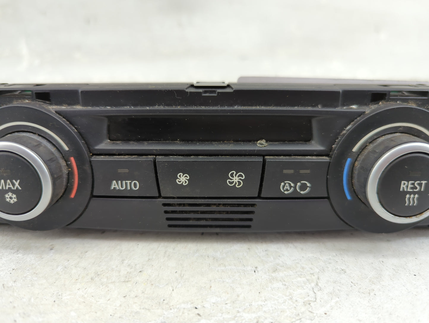 2007-2009 Bmw 328i Climate Control Module Temperature AC/Heater Replacement P/N:9128214-01 Fits Fits 2007 2008 2009 OEM Used