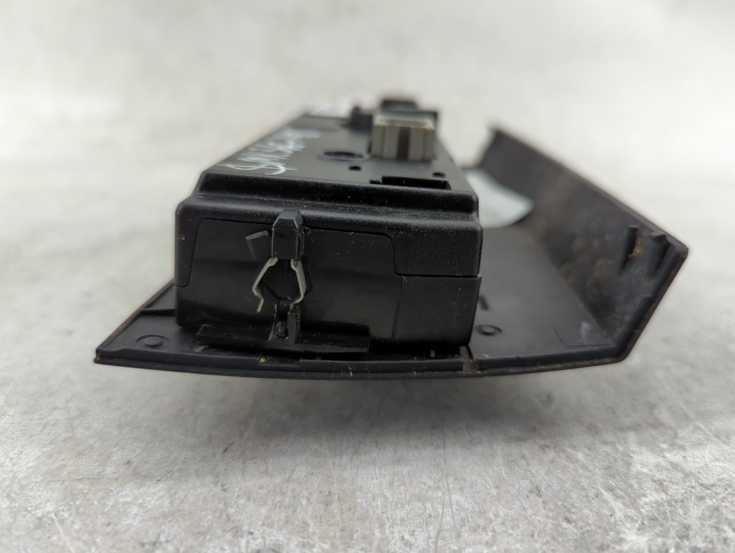 2007-2009 Bmw 328i Climate Control Module Temperature AC/Heater Replacement P/N:9128214-01 Fits Fits 2007 2008 2009 OEM Used