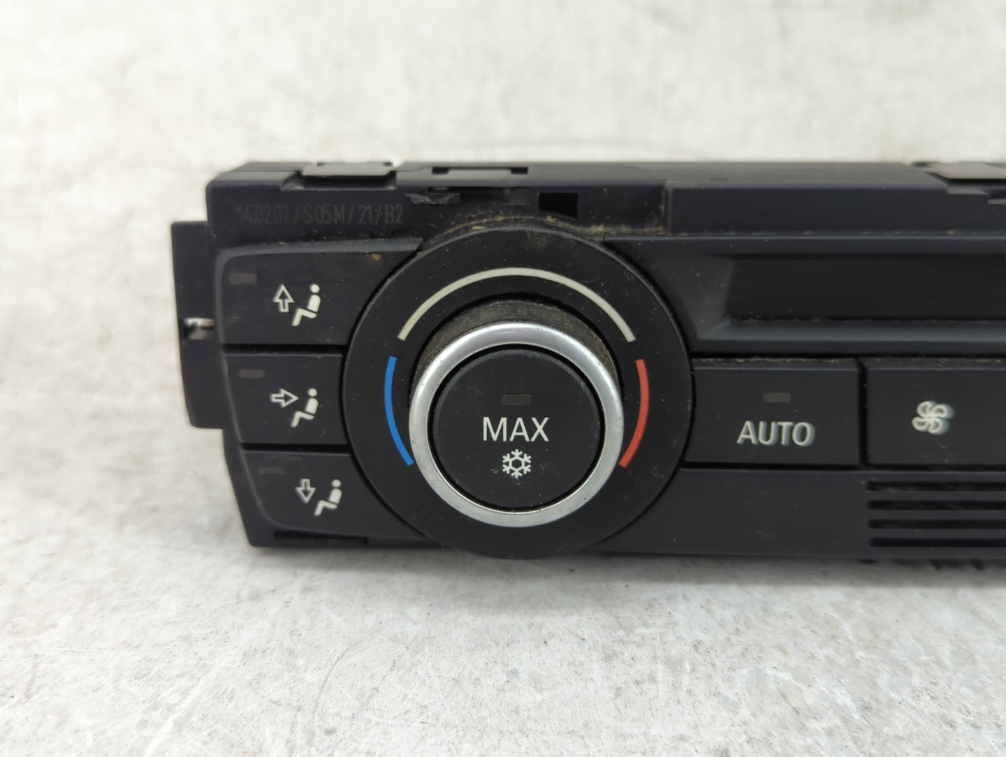 2007-2009 Bmw 328i Climate Control Module Temperature AC/Heater Replacement P/N:9147299-01 Fits Fits 2007 2008 2009 OEM Used