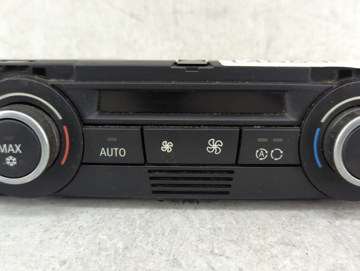 2007-2009 Bmw 328i Climate Control Module Temperature AC/Heater Replacement P/N:9147299-01 Fits Fits 2007 2008 2009 OEM Used