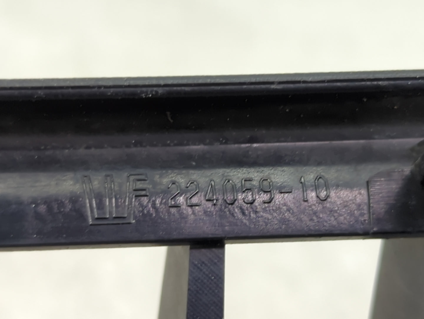 2007-2008 Bmw 328i Front Grille Bumper Not Included 1459768 - Oemusedautoparts1.com