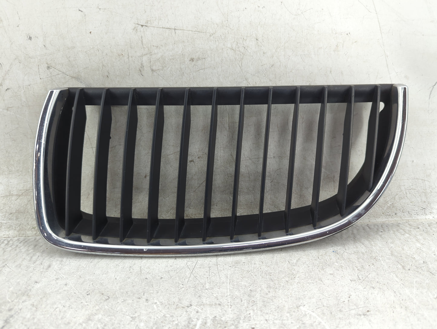 2007-2008 Bmw 328i Front Grille Bumper Not Included 1459797 - Oemusedautoparts1.com