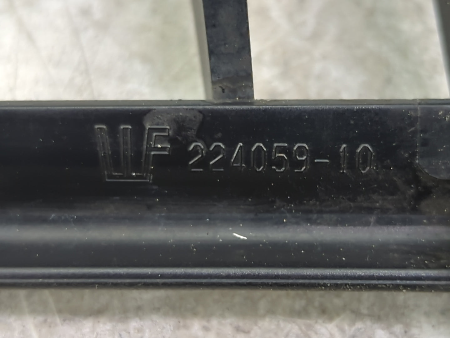 2007-2008 Bmw 328i Front Grille Bumper Not Included 1459797 - Oemusedautoparts1.com