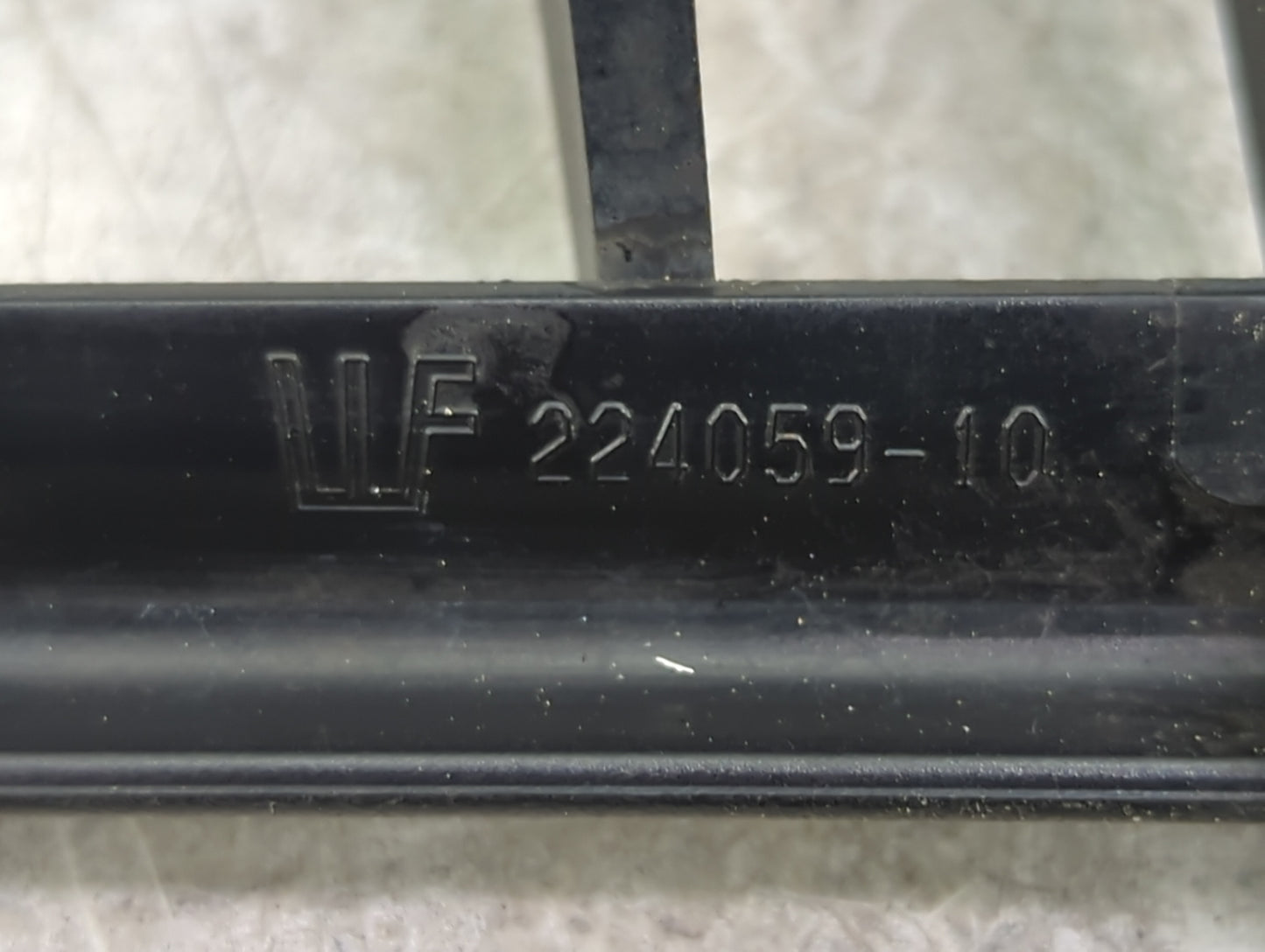 2007-2008 Bmw 328i Front Grille Bumper Not Included 1459797 - Oemusedautoparts1.com