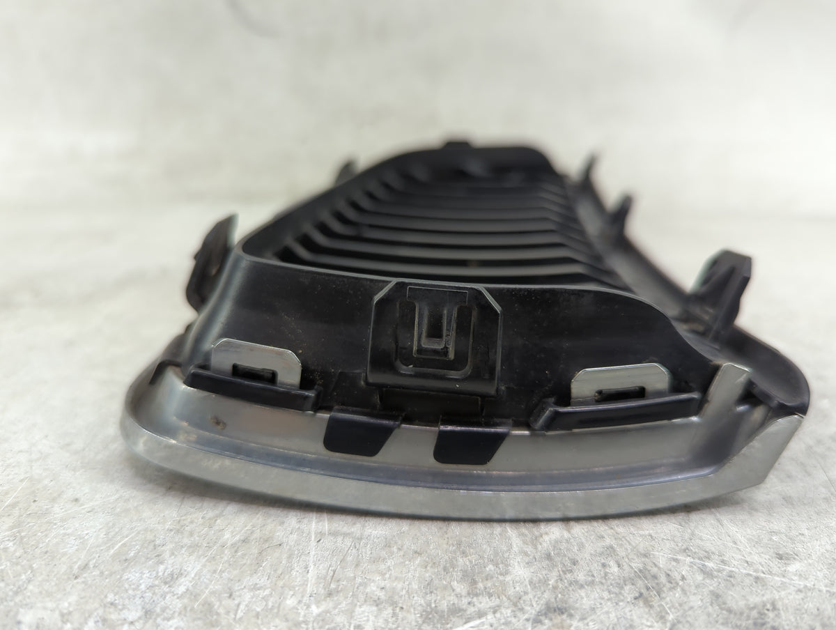 2007-2008 Bmw 328i Front Grille Bumper Not Included 1459827 - Oemusedautoparts1.com