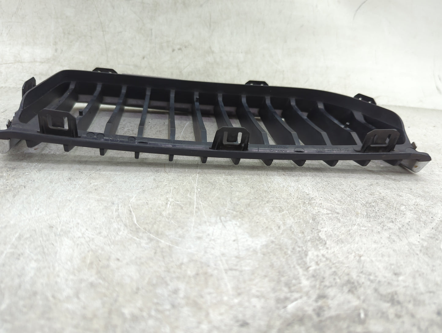 2007-2008 Bmw 328i Front Grille Bumper Not Included 1459827 - Oemusedautoparts1.com