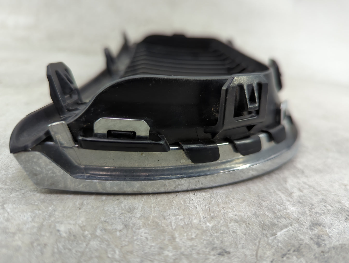 2007-2008 Bmw 328i Front Grille Bumper Not Included 1459827 - Oemusedautoparts1.com