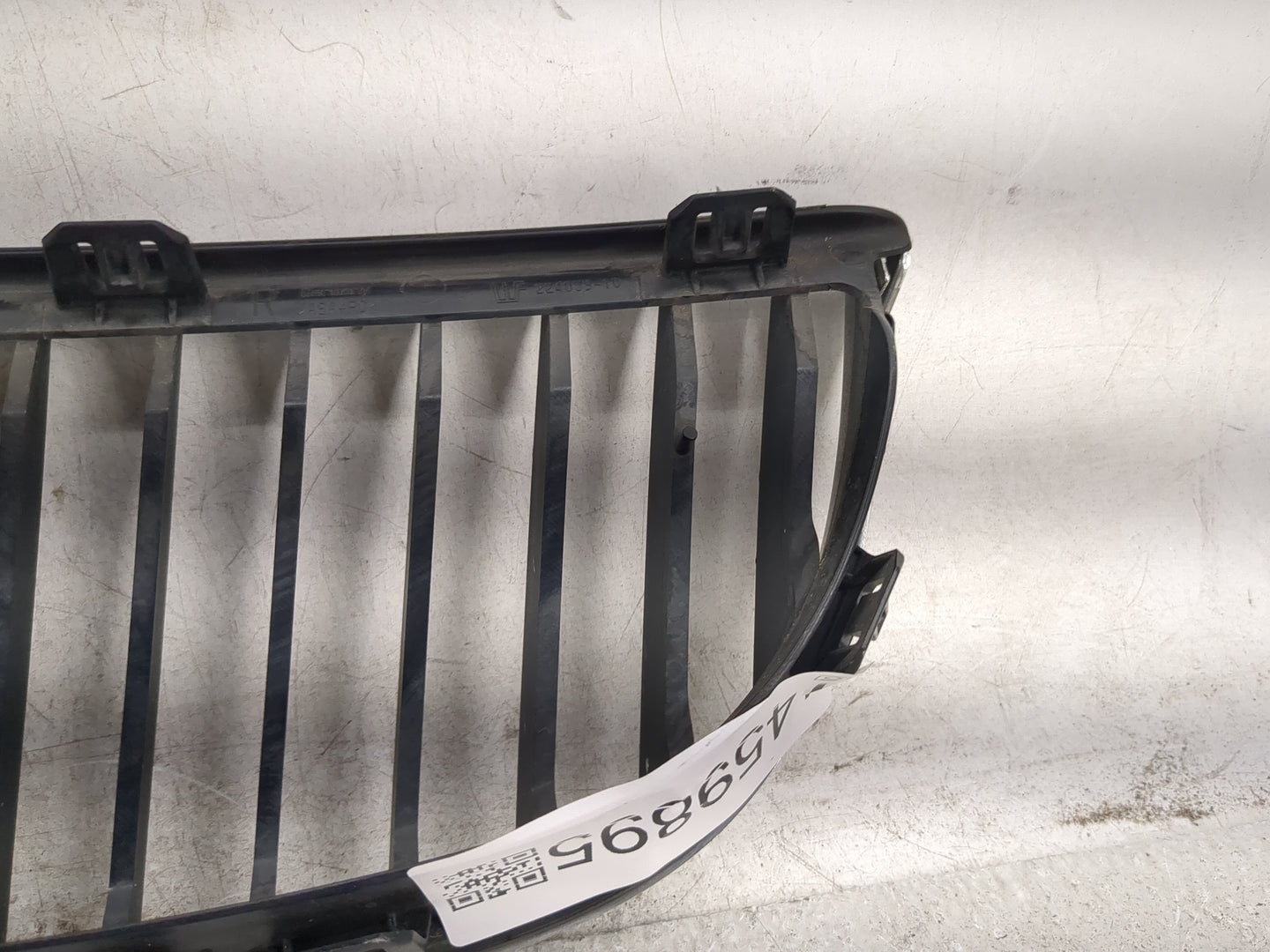 2007-2008 Bmw 328i Front Grille Bumper Not Included 1459895 - Oemusedautoparts1.com