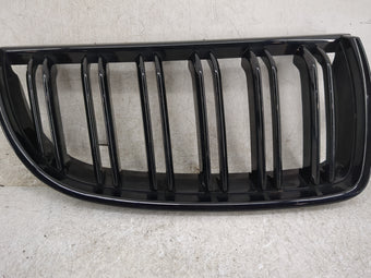 compare product 2007-2008 Bmw 328i Front Grille Bumper Not Included 1459913