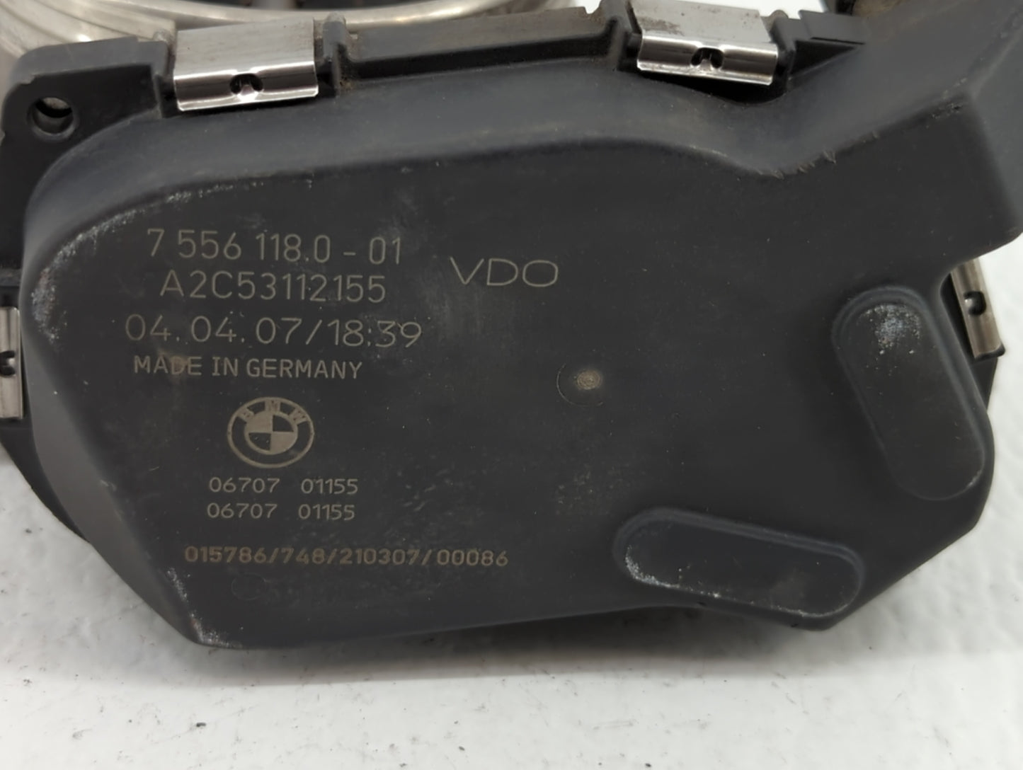 2007-2013 Bmw 328i Throttle Body P/N:7 556 118 1354 7556118 Fits Fits 2007 2008 2009 2010 2011 2012 2013 OEM Used Auto Parts