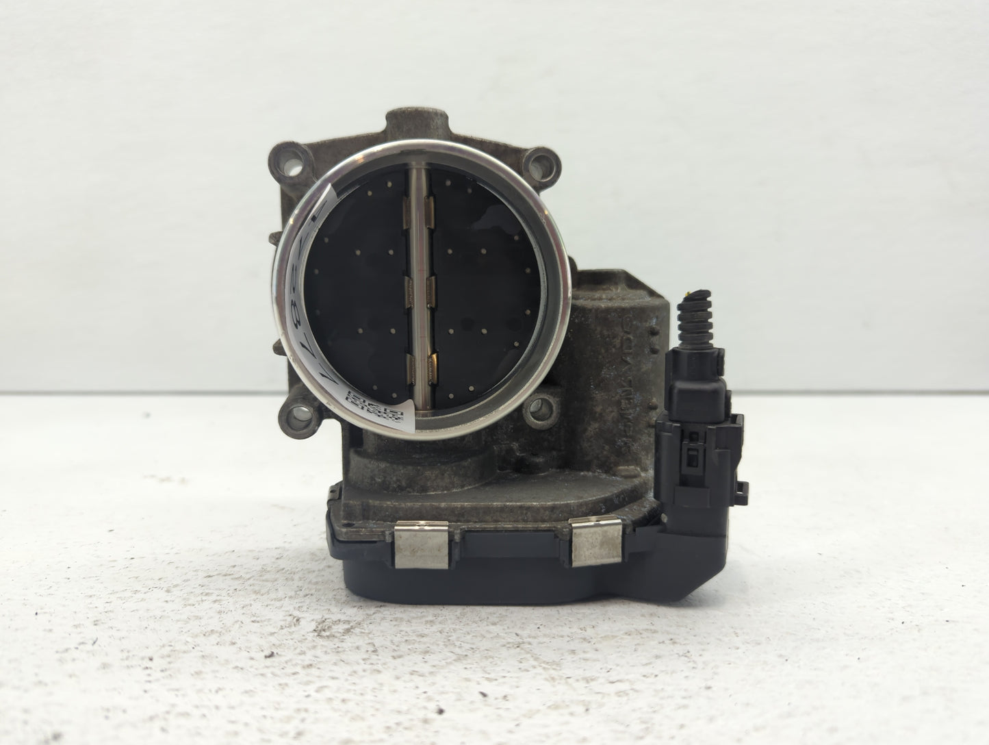 2007-2013 Bmw 328i Throttle Body P/N:1354 7556118 01 1354 7556118-04, 1354 7556118-03 Fits Fits 2007 2008 2009 2010 2011 201