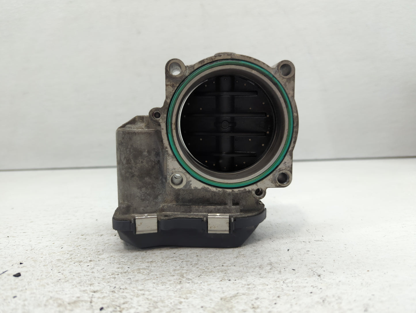2007-2013 Bmw 328i Throttle Body P/N:656 118 0 Fits Fits 2007 2008 2009 2010 2011 2012 2013 OEM Used Auto Parts - Oemusedaut