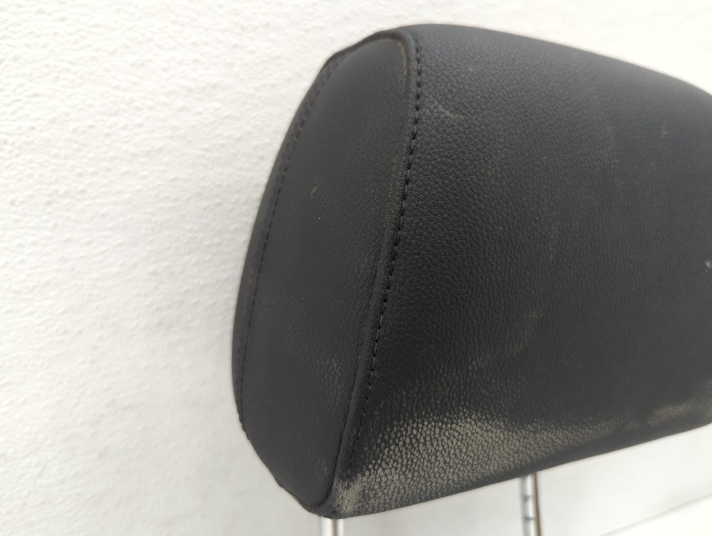 2007-2013 Bmw 328i Headrest Head Rest Front Driver Passenger Seat Fits Fits 2007 2008 2009 2010 2011 2012 2013 OEM Used Auto
