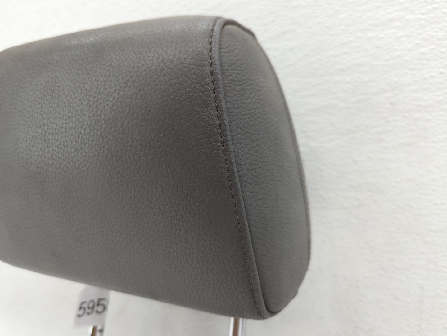 2007-2013 Bmw 328i Headrest Head Rest Rear Seat Fits Fits 2007 2008 2009 2010 2011 2012 2013 OEM Used Auto Parts - Oemusedau