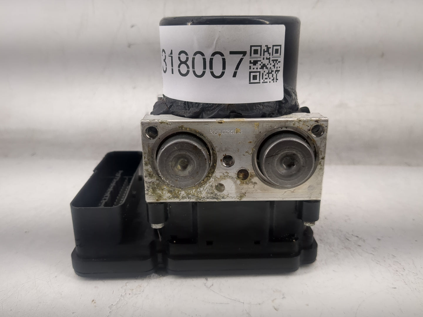 2007 Bmw 330i ABS Pump Control Module Replacement P/N:3451-6790146-01 3452 6776067-01 Fits OEM Used Auto Parts - Oemusedauto