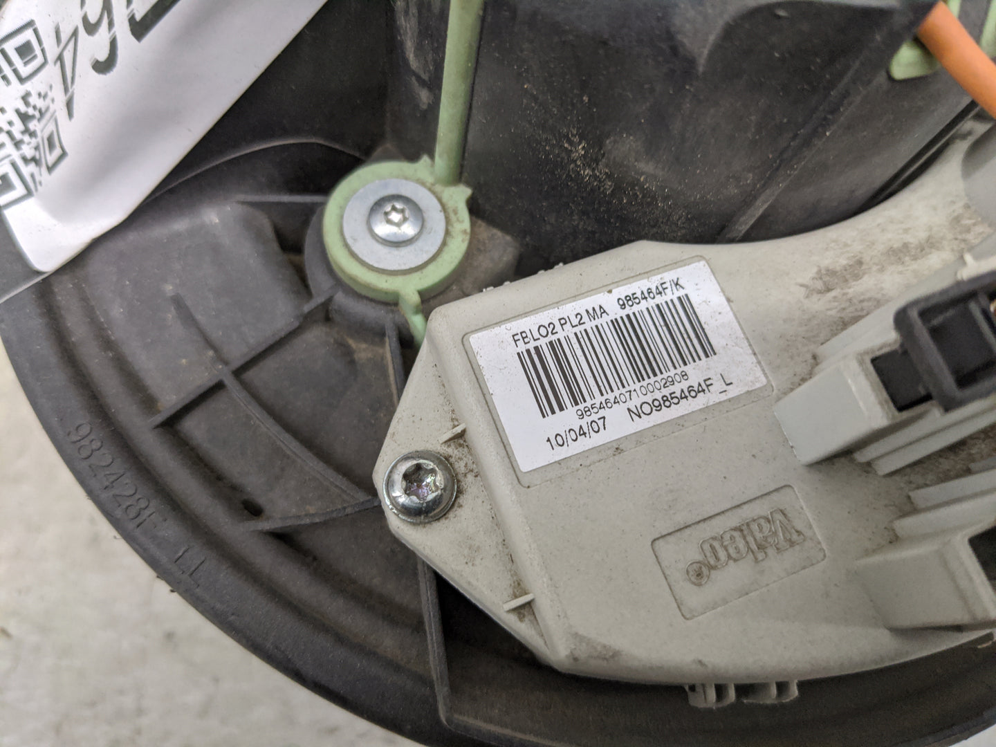 2007-2013 Bmw 335 Heater AC Blower Motor P/N:985464F 9156655 Fits OEM Used Auto Parts - Oemusedautoparts1.com
