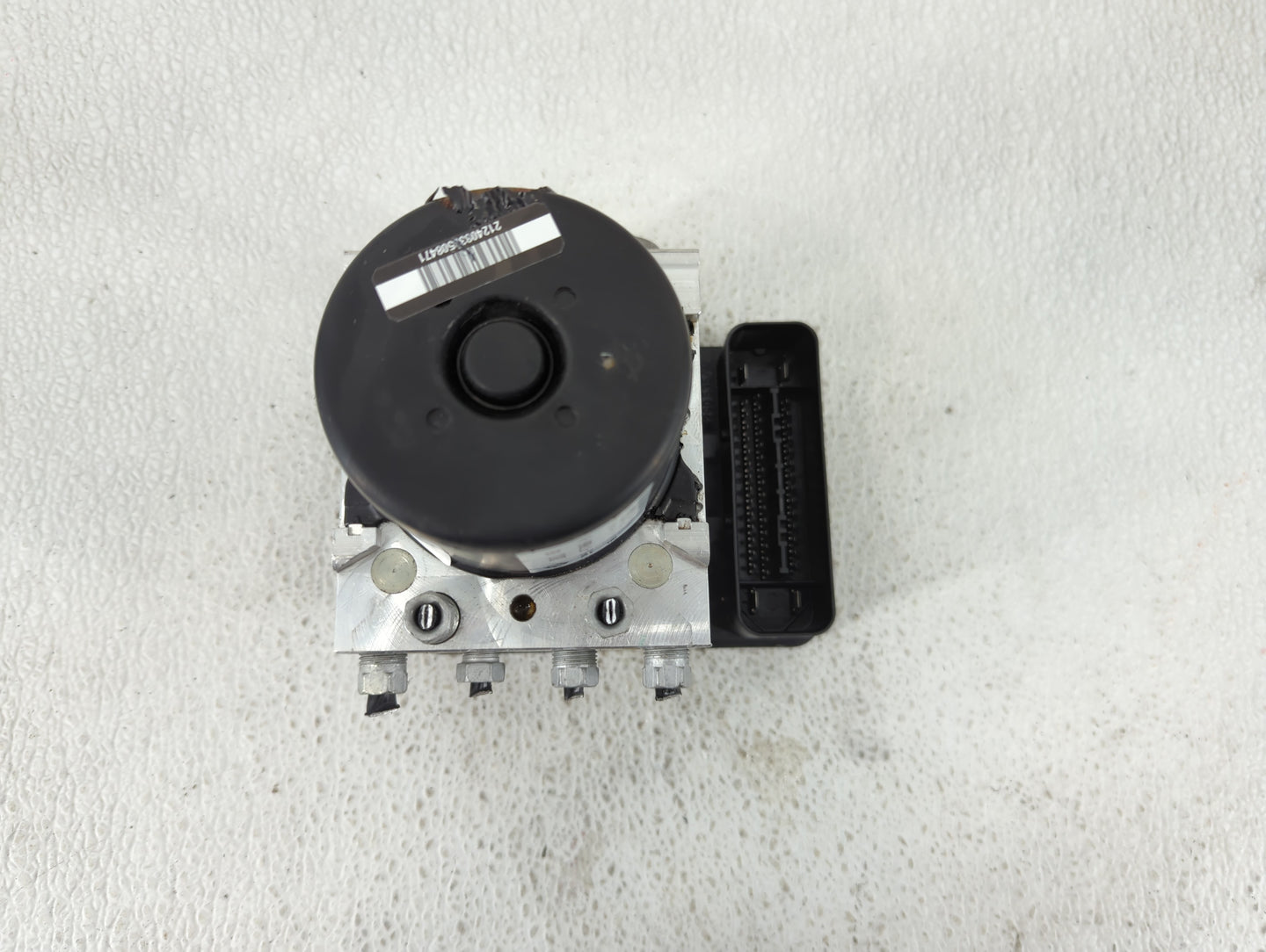 2007 Bmw 335i ABS Pump Control Module Replacement P/N:3451-6776066-01 Fits OEM Used Auto Parts - Oemusedautoparts1.com