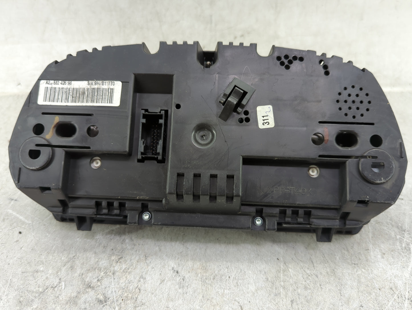 2007-2011 Bmw 335i Instrument Cluster Speedometer Gauges P/N:996 011 770 9141653-01 Miles: Fits Fits 2007 2008 2009 2010 201