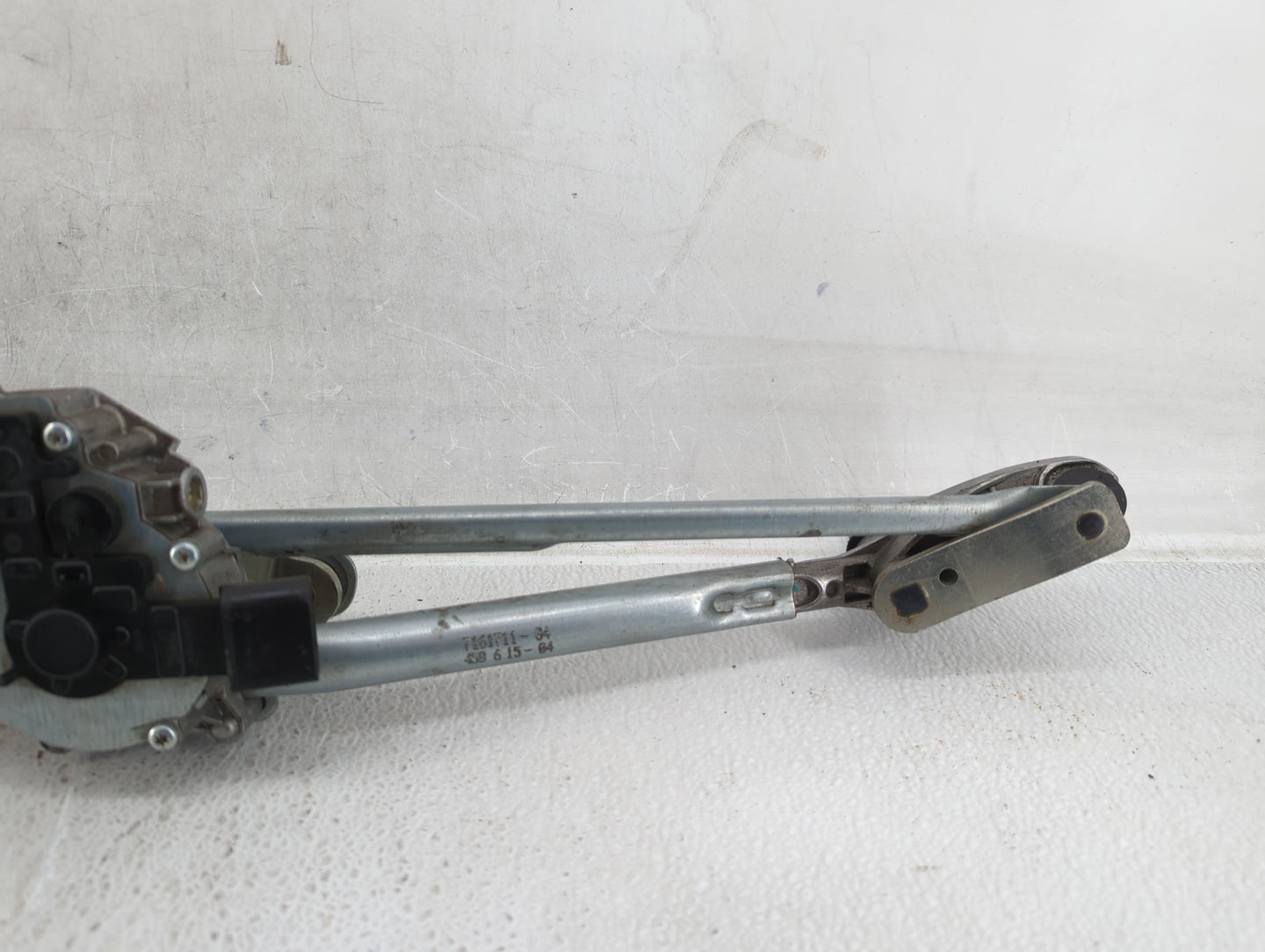 2007 Bmw 335i Front Windshield Wiper Motor P/N:6 978 263-01 Fits OEM Used Auto Parts - Oemusedautoparts1.com