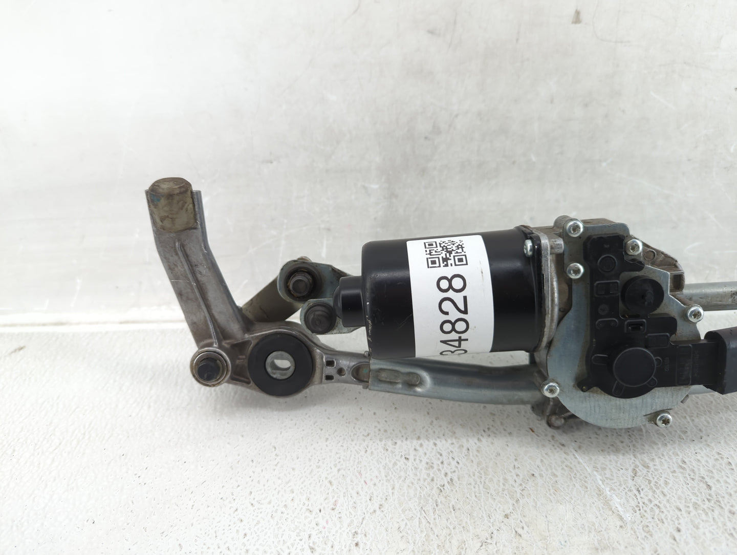 2007 Bmw 335i Front Windshield Wiper Motor P/N:6 978 263-01 Fits OEM Used Auto Parts - Oemusedautoparts1.com