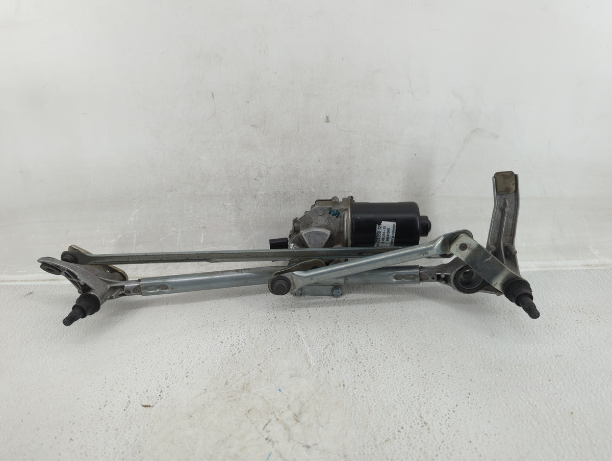 2007 Bmw 335i Front Windshield Wiper Motor P/N:6 978 263-01 Fits OEM Used Auto Parts - Oemusedautoparts1.com