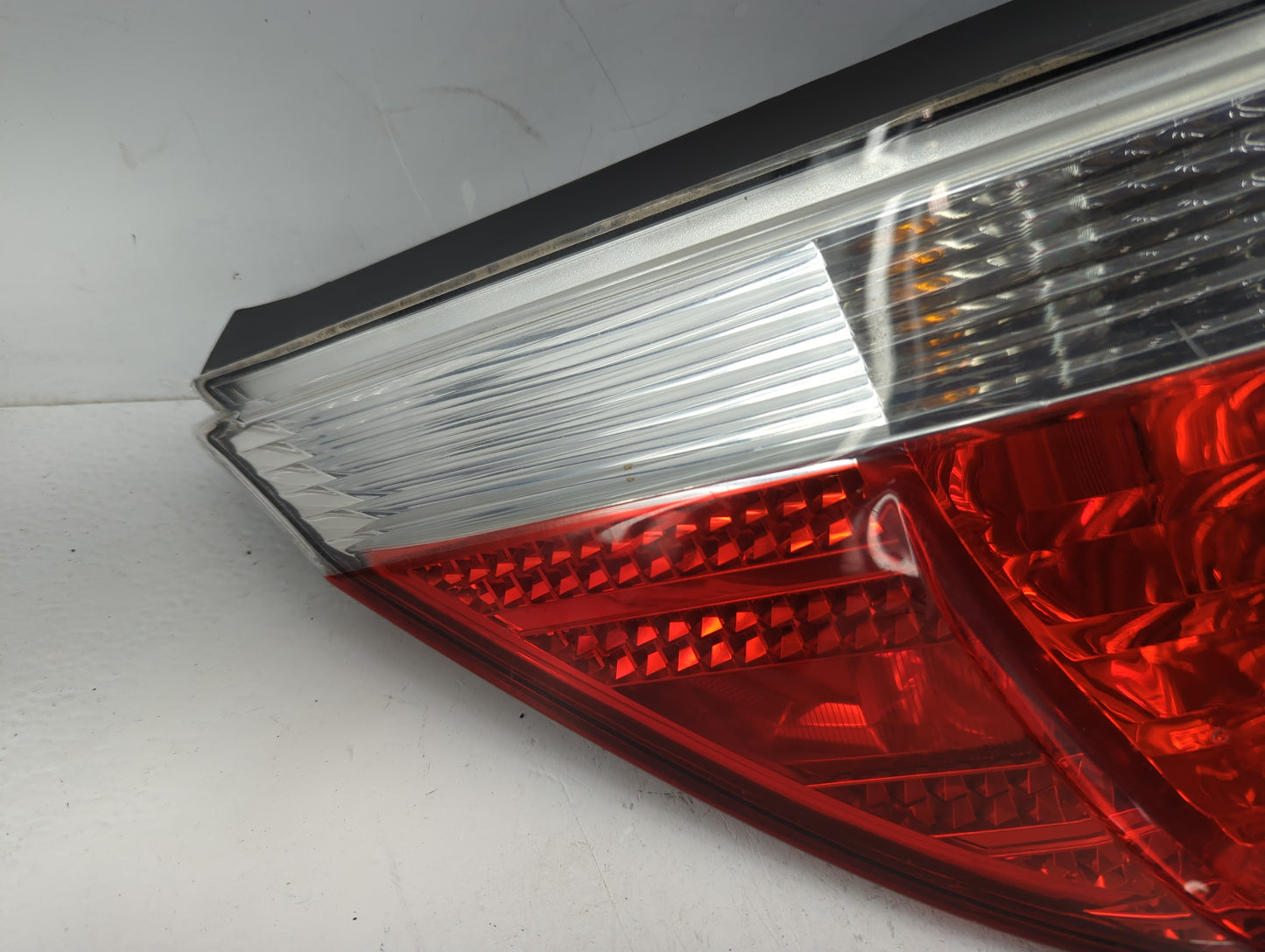2004-2007 Bmw 525i Tail Light Assembly Driver Left OEM P/N:158237-03 Fits Fits 2004 2005 2006 2007 OEM Used Auto Parts - Oem