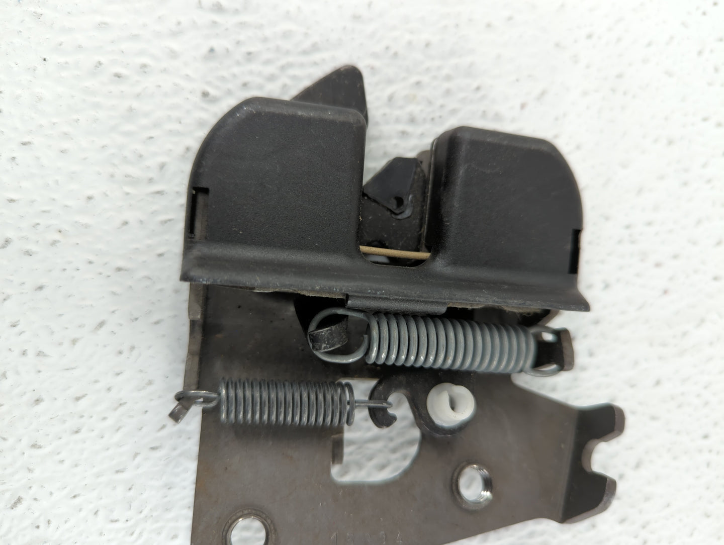 2007 Bmw 525i  REAR RIGHT PASSENGER SIDE SEAT LOCK LATCH ACTUATOR - Oemusedautoparts1.com