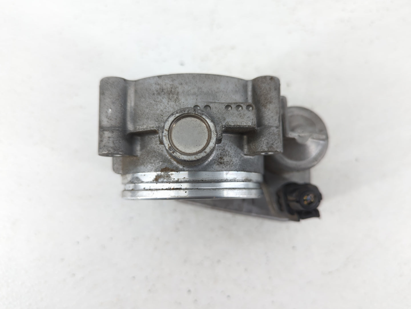 2006-2007 Bmw 525i Throttle Body Fits Fits 2006 2007 2008 OEM Used Auto Parts - Oemusedautoparts1.com