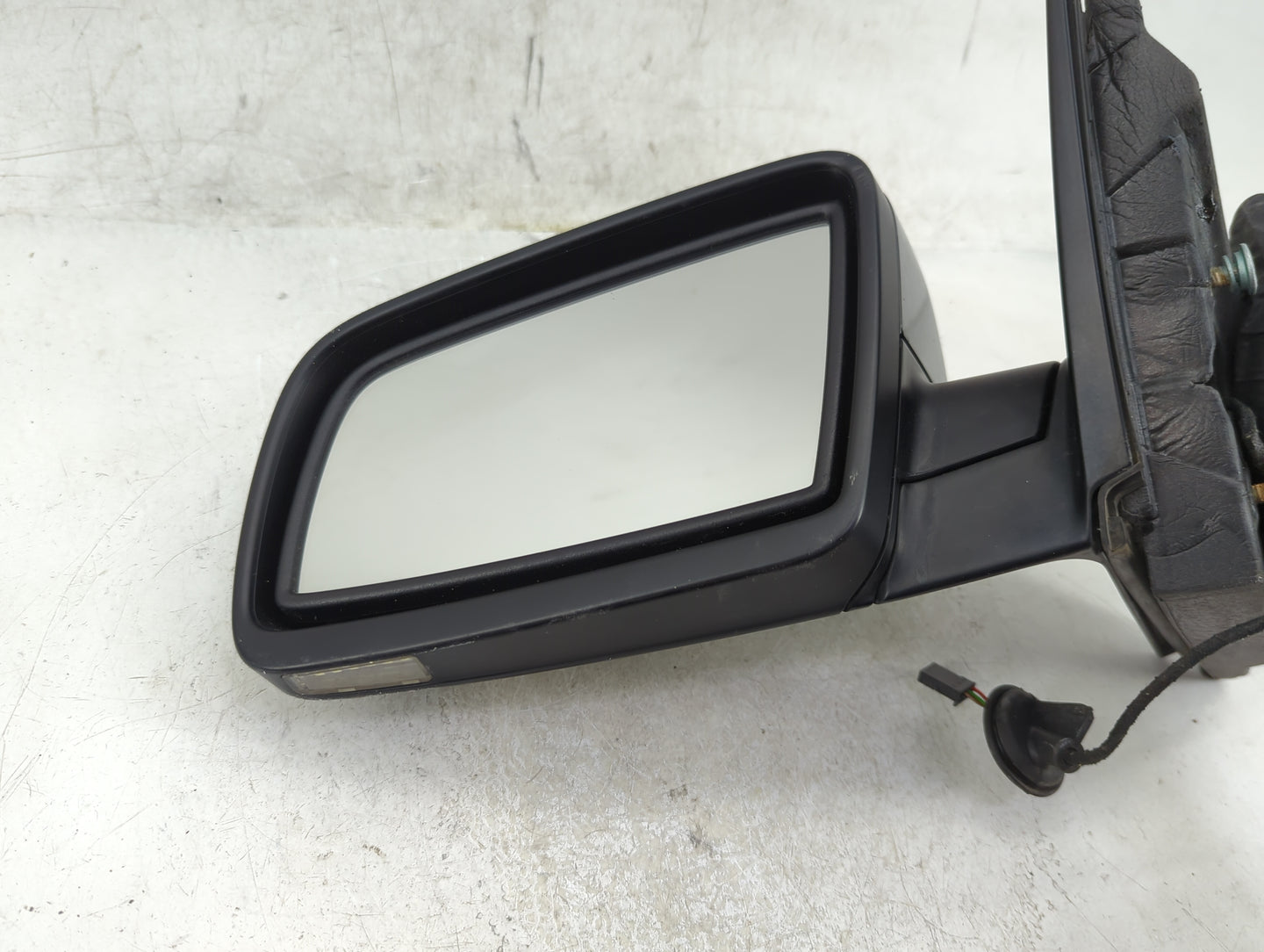 2006-2007 Bmw 530i Driver Side View Mirror - Left Door Mirror OEM Used - Oemusedautoparts1.com