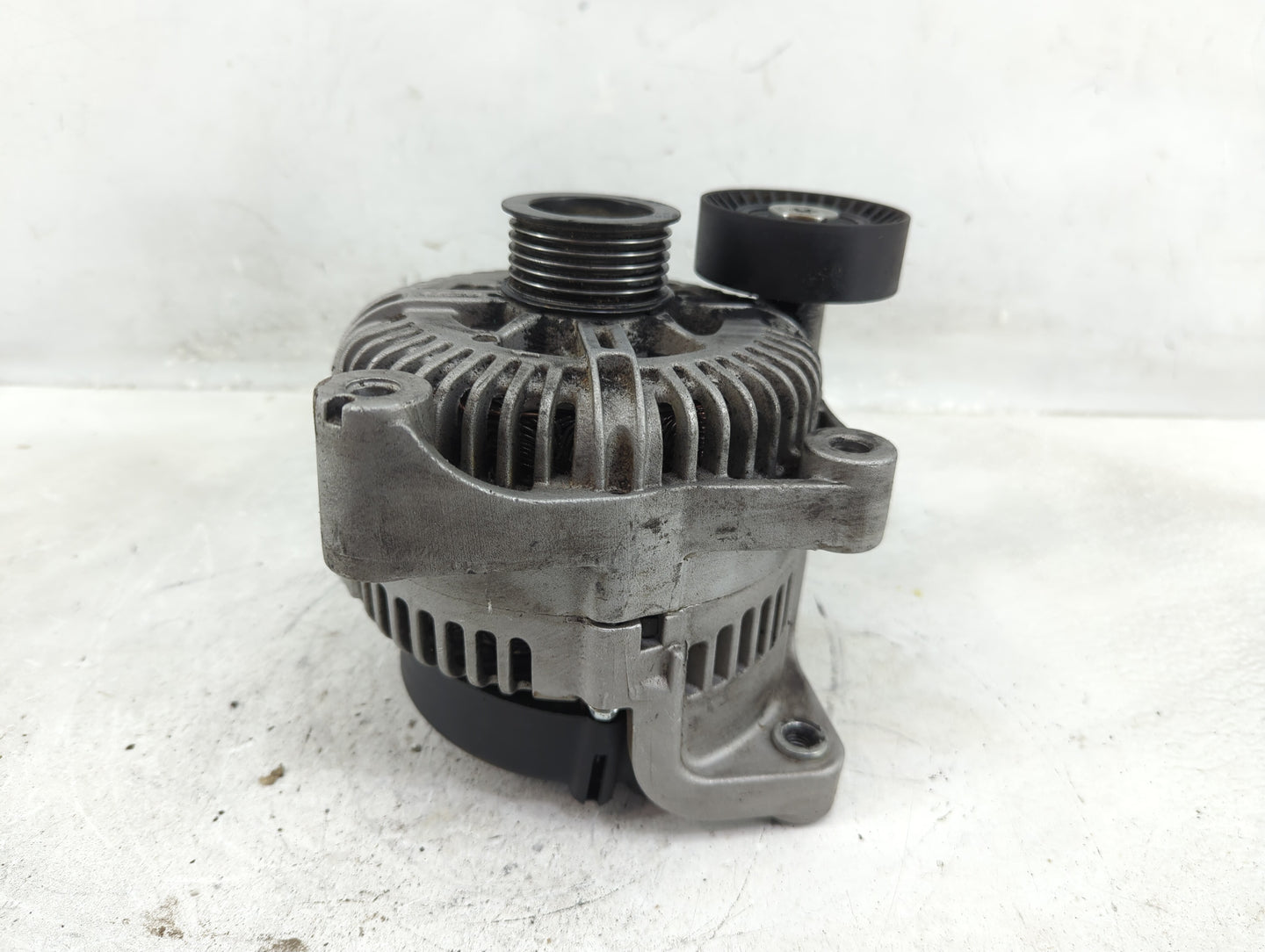 2006-2010 Bmw 550i Alternator Replacement Generator Charging Assembly Engine OEM P/N:AL9357X Fits Fits 2006 2007 2008 2009 2