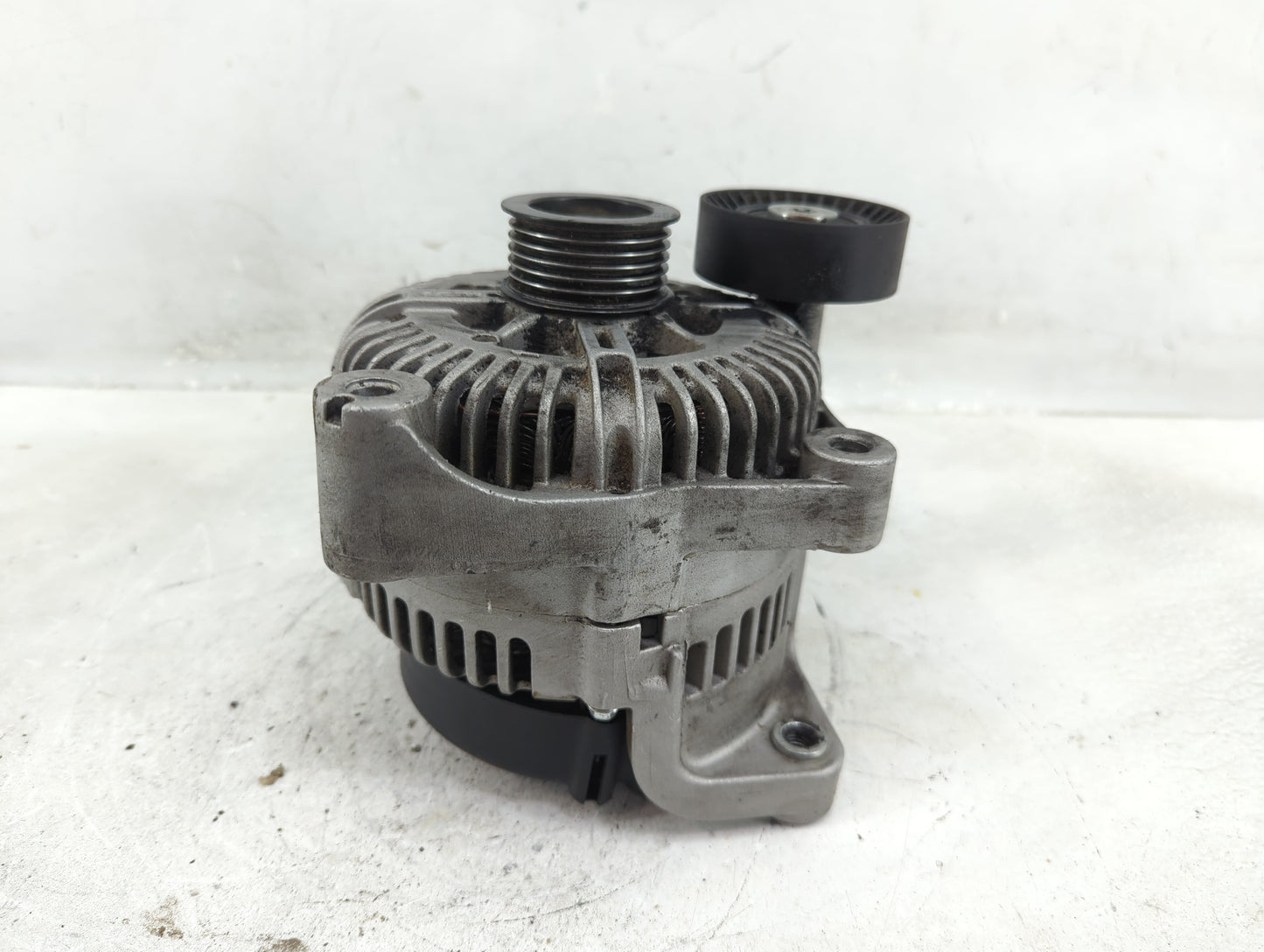 2006-2010 Bmw 550i Alternator Replacement Generator Charging Assembly Engine OEM P/N:AL9357X Fits Fits 2006 2007 2008 2009 2
