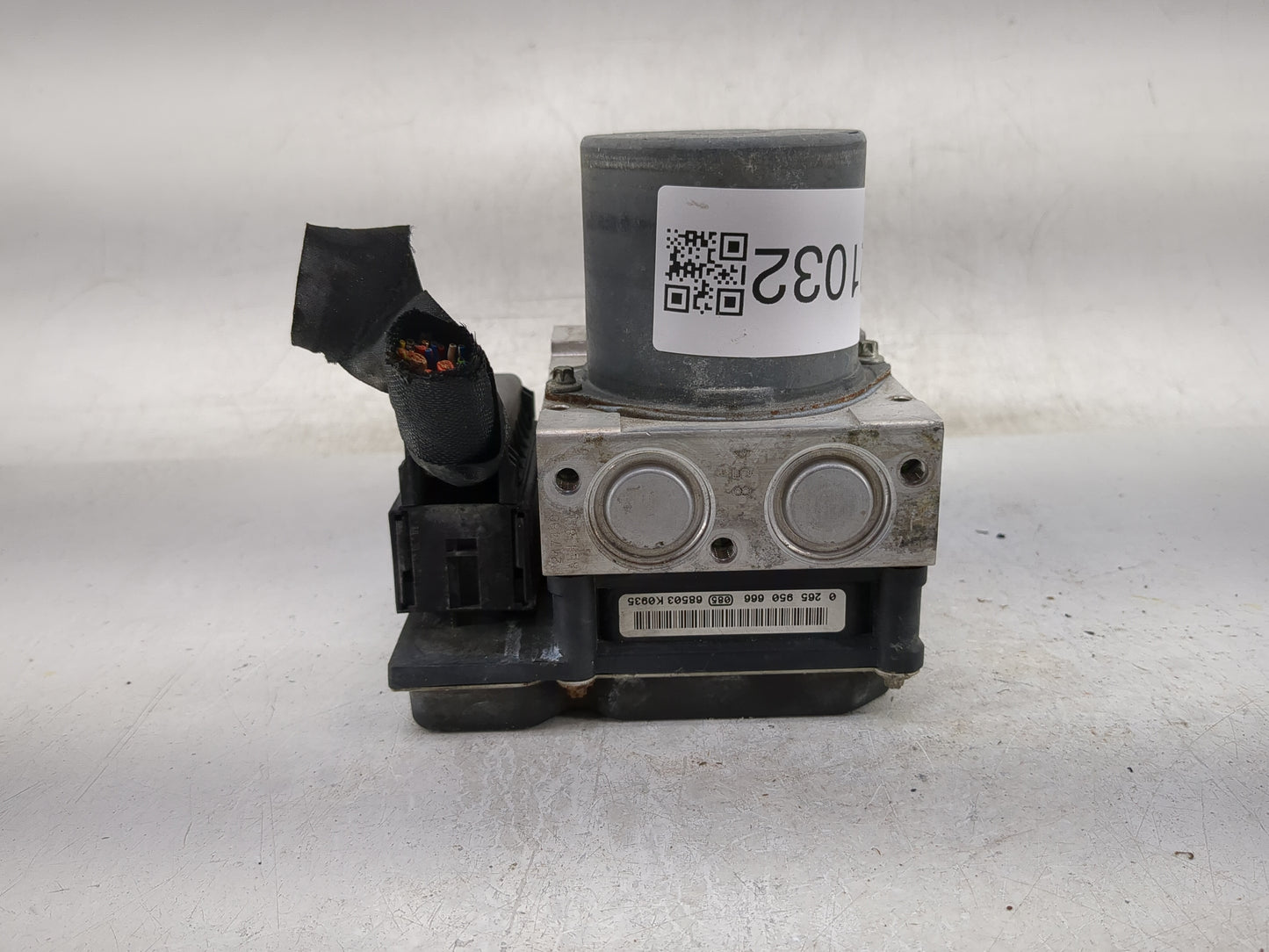 2006-2007 Bmw 550i ABS Pump Control Module Replacement P/N:0265236020 34516788550-01, 0265950666 Fits Fits 2006 2007 OEM Use
