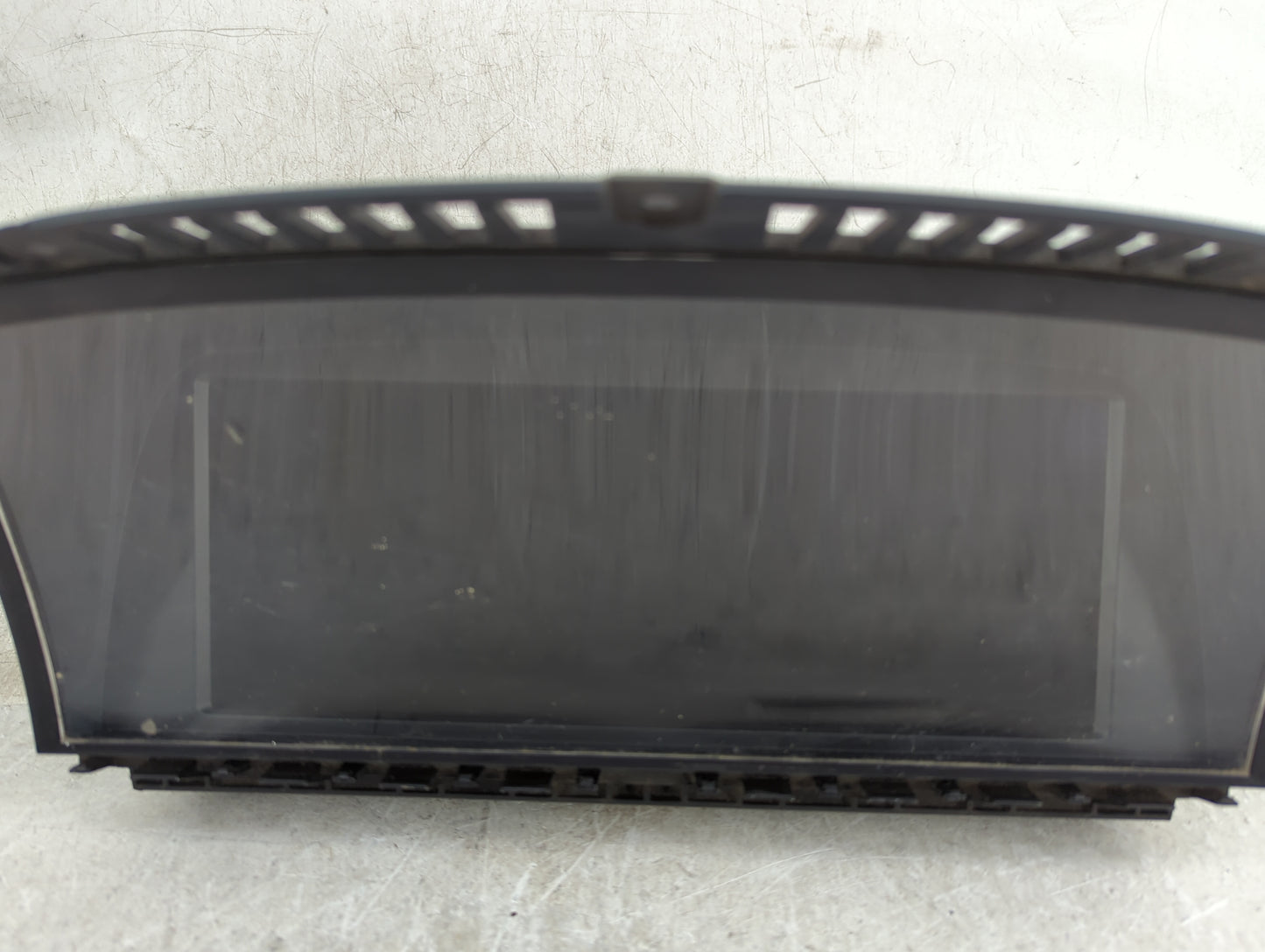 Bmw 750 Information Display Screen - Oemusedautoparts1.com