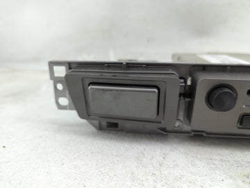 2006-2008 Bmw 750 Radio AM FM Cd Player Receiver Replacement P/N:9150992 659377663891 Fits Fits 2006 2007 2008 OEM Used Auto Parts