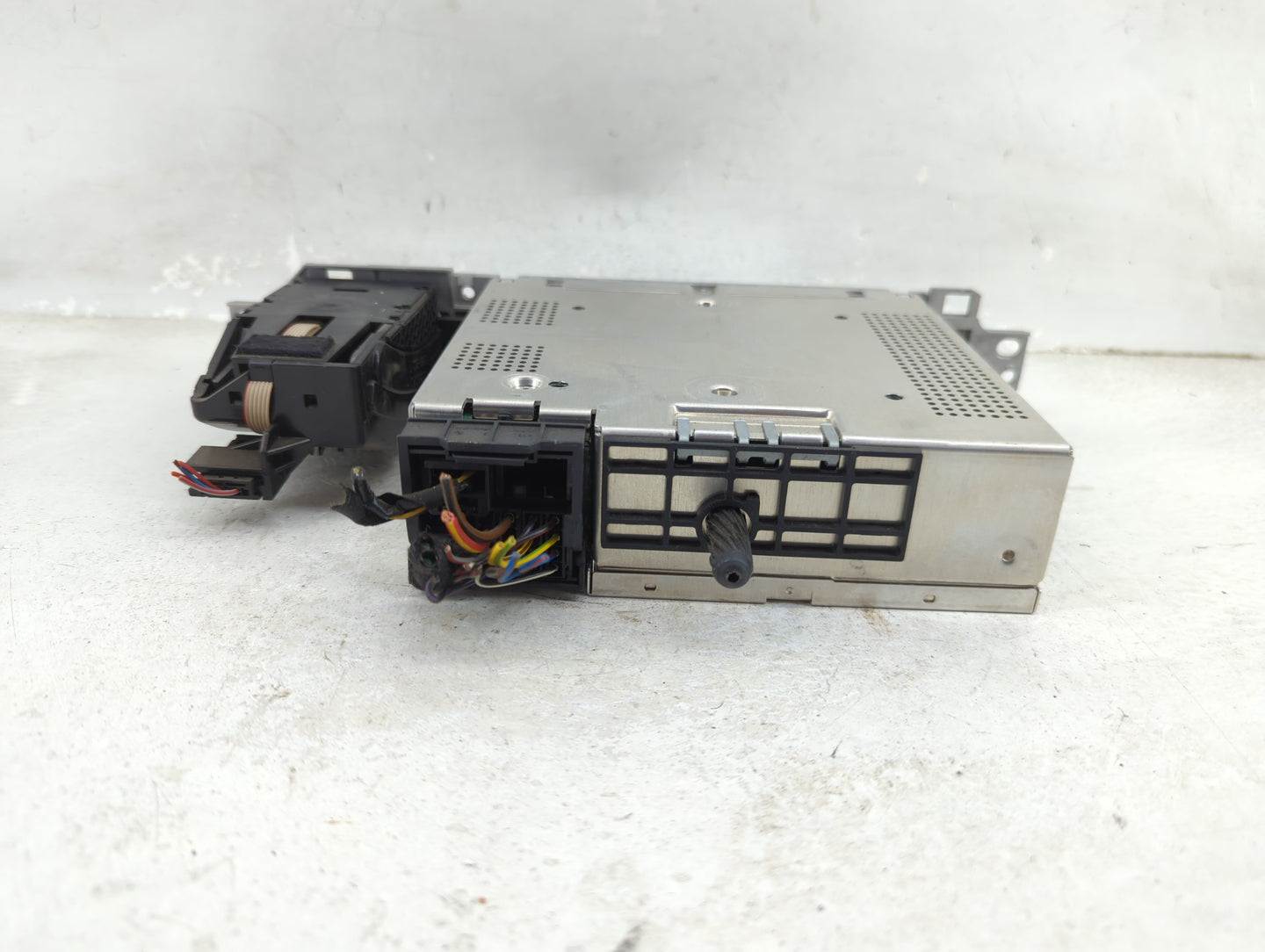 2006-2008 Bmw 750 Radio AM FM Cd Player Receiver Replacement P/N:9150992 659377663891 Fits Fits 2006 2007 2008 OEM Used Auto