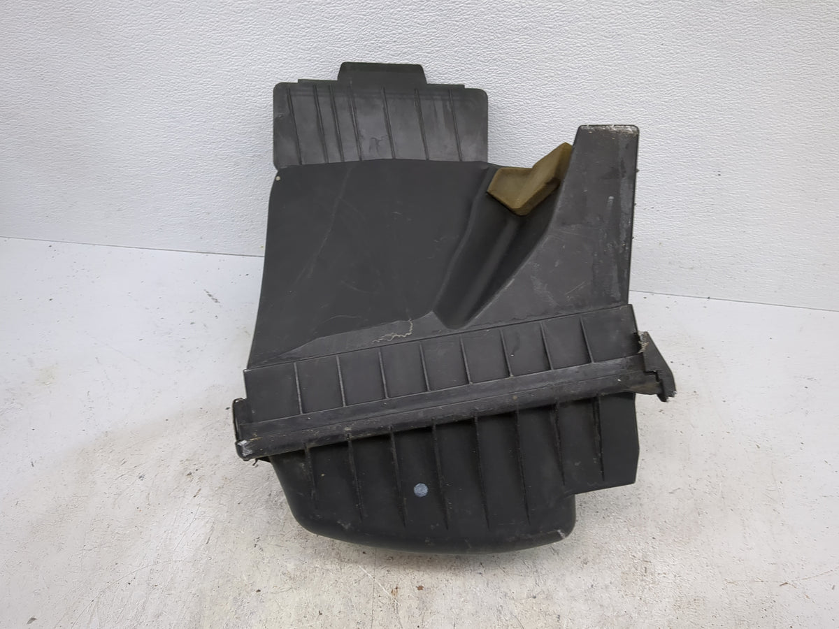 Bmw 750 Air Cleaner Intake-duct Hose Tube 1518563 - Oemusedautoparts1.com