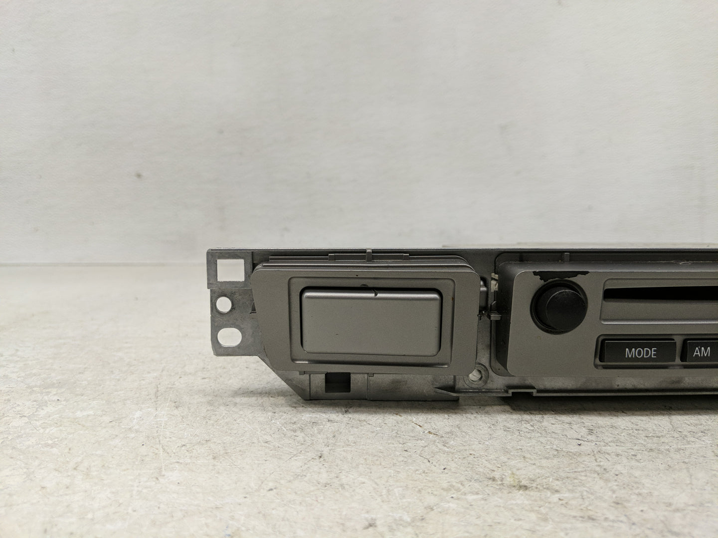2007-2008 Bmw 750i Radio AM FM Cd Player Receiver Replacement P/N:9 130 764 Fits Fits 2007 2008 OEM Used Auto Parts - Oemuse