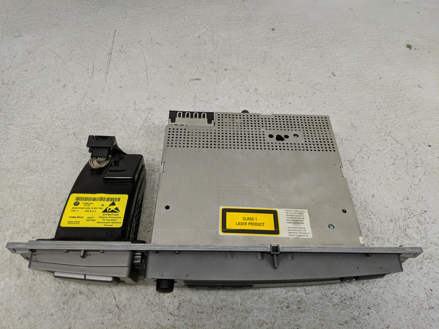 2007-2008 Bmw 750i Radio AM FM Cd Player Receiver Replacement P/N:9 130 764 Fits Fits 2007 2008 OEM Used Auto Parts - Oemuse