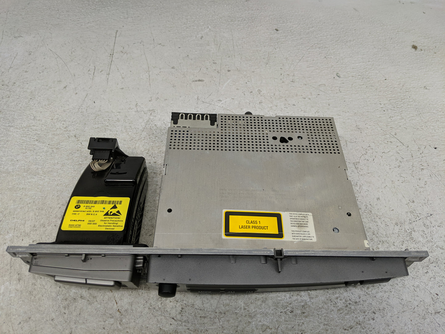 2007-2008 Bmw 750i Radio AM FM Cd Player Receiver Replacement P/N:9 130 764 Fits Fits 2007 2008 OEM Used Auto Parts - Oemuse