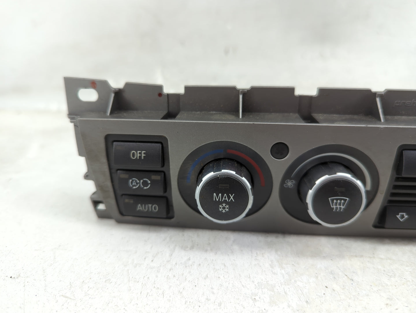 2006-2008 Bmw 750i Climate Control Module Temperature AC/Heater Replacement P/N:6981405-01 Fits Fits 2006 2007 2008 OEM Used