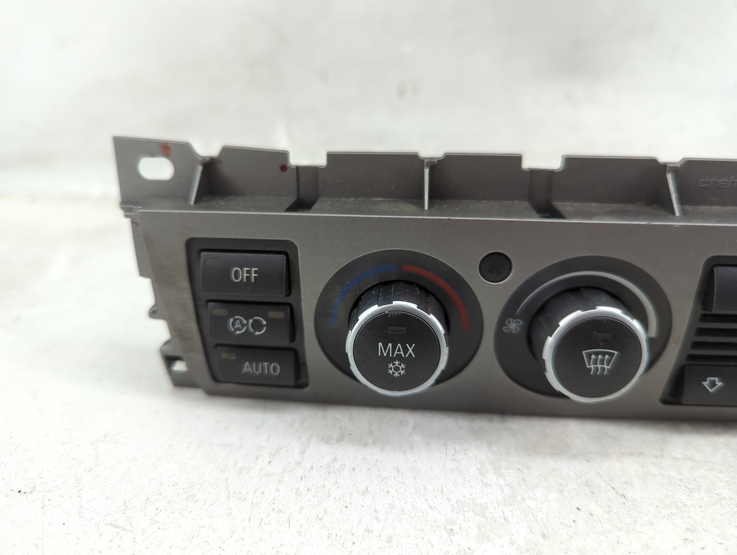 2006-2008 Bmw 750i Climate Control Module Temperature AC/Heater Replacement P/N:6981405-01 Fits Fits 2006 2007 2008 OEM Used