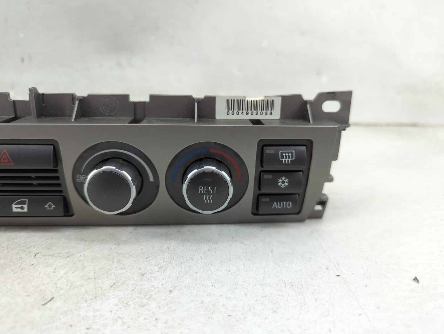 2006-2008 Bmw 750i Climate Control Module Temperature AC/Heater Replacement P/N:6981405-01 Fits Fits 2006 2007 2008 OEM Used