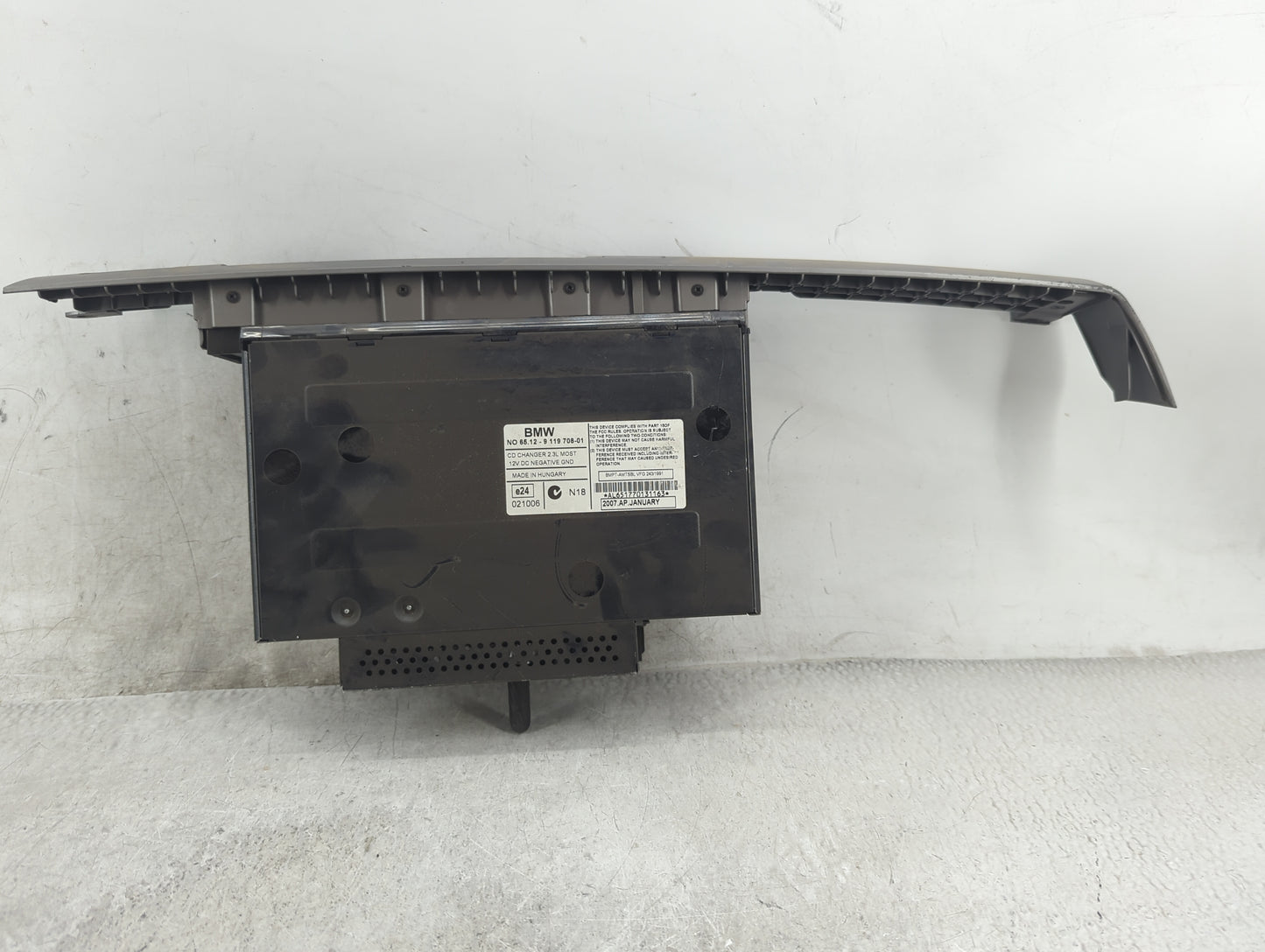 Bmw 750li Radio Cd Changer 65.12-9119708-01|65.12-9 119 708-01 - Oemusedautoparts1.com